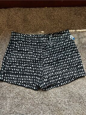 High-Waist Black & White Patterned Women's Shorts